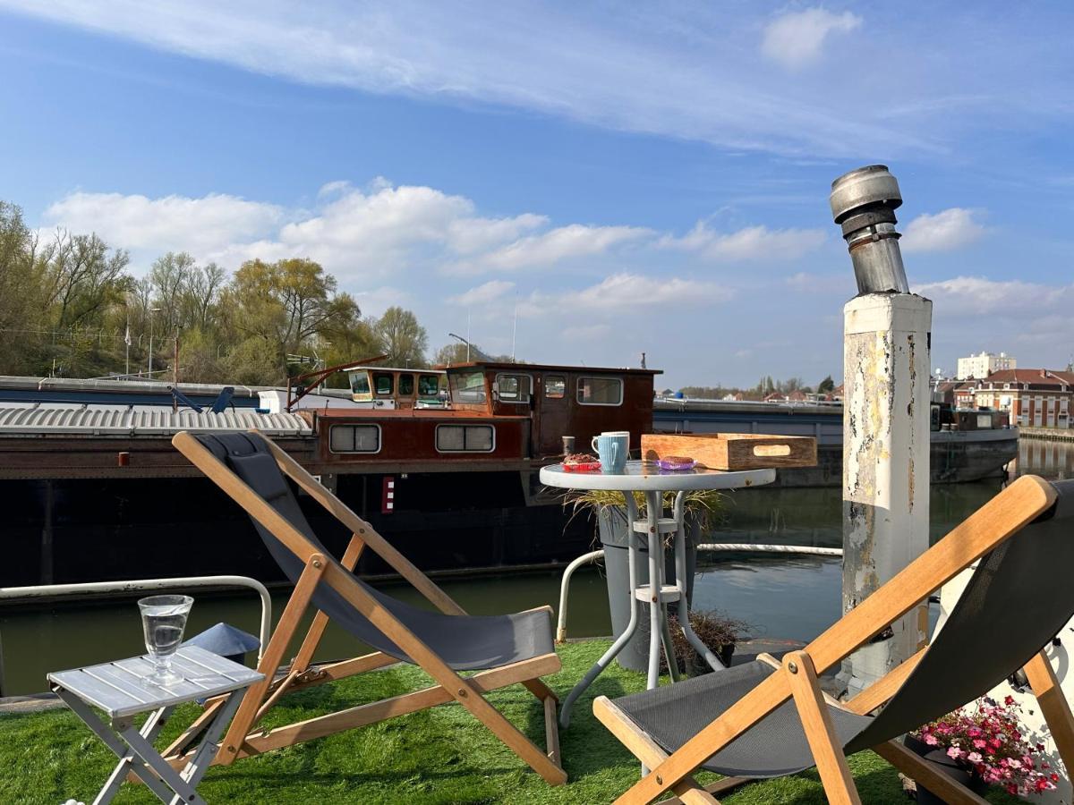 Peniche "Louise Michel" Sejournez Dans L'Appartement Du Capitaine, Offrez Vous Une Experience Inoubliable Au Fil De L'Eau Douai Kültér fotó